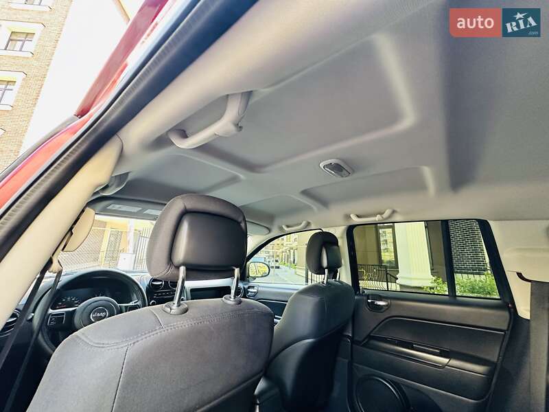 Внедорожник / Кроссовер Jeep Compass 2013 в Киеве