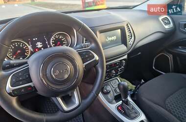 Внедорожник / Кроссовер Jeep Compass 2021 в 