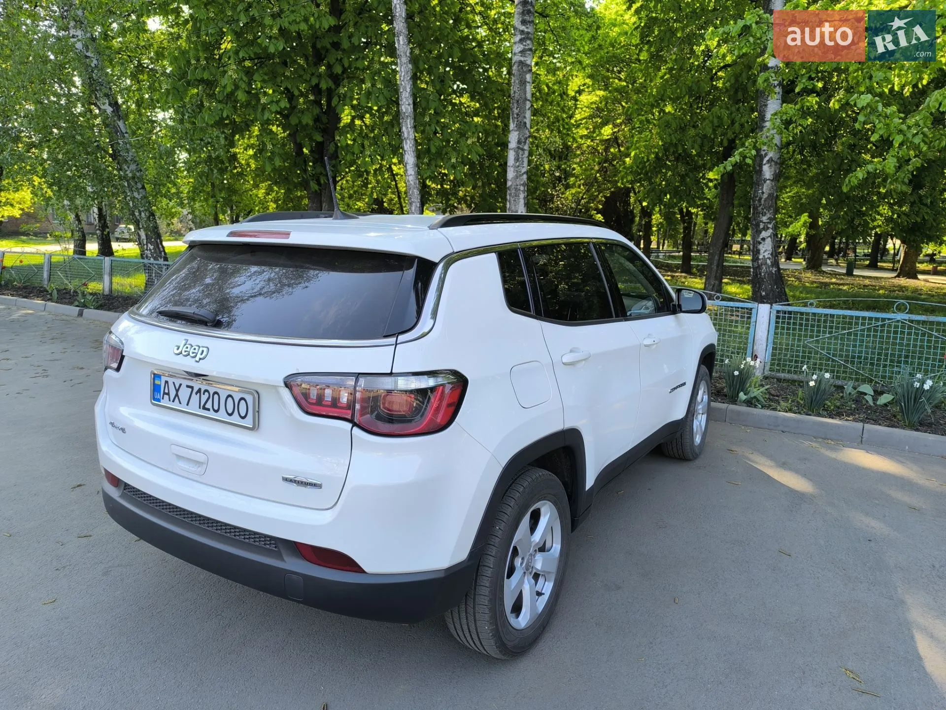 2020 Jeep Compass - мініатюра 2