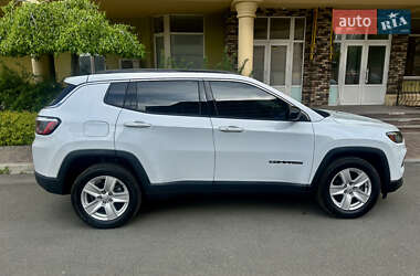 Позашляховик / Кросовер Jeep Compass 2021 в 