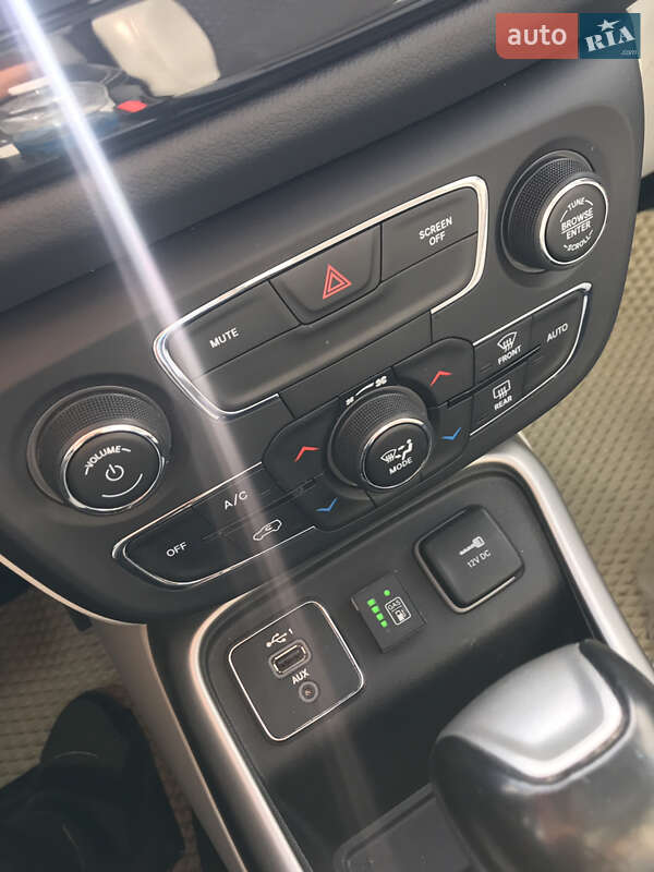 Позашляховик / Кросовер Jeep Compass 2019 в Самарі