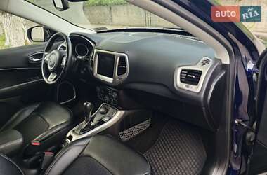 Позашляховик / Кросовер Jeep Compass 2018 в 