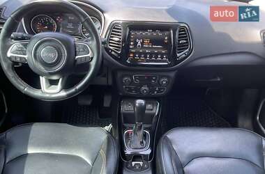 Позашляховик / Кросовер Jeep Compass 2018 в 