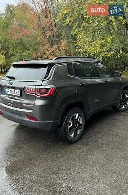 Внедорожник / Кроссовер Jeep Compass 2018 в 