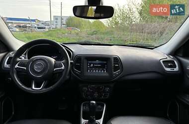 Позашляховик / Кросовер Jeep Compass 2018 в 