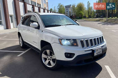 Внедорожник / Кроссовер Jeep Compass 2015 в Вишневом
