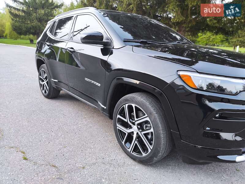 Внедорожник / Кроссовер Jeep Compass 2024 в Киеве
