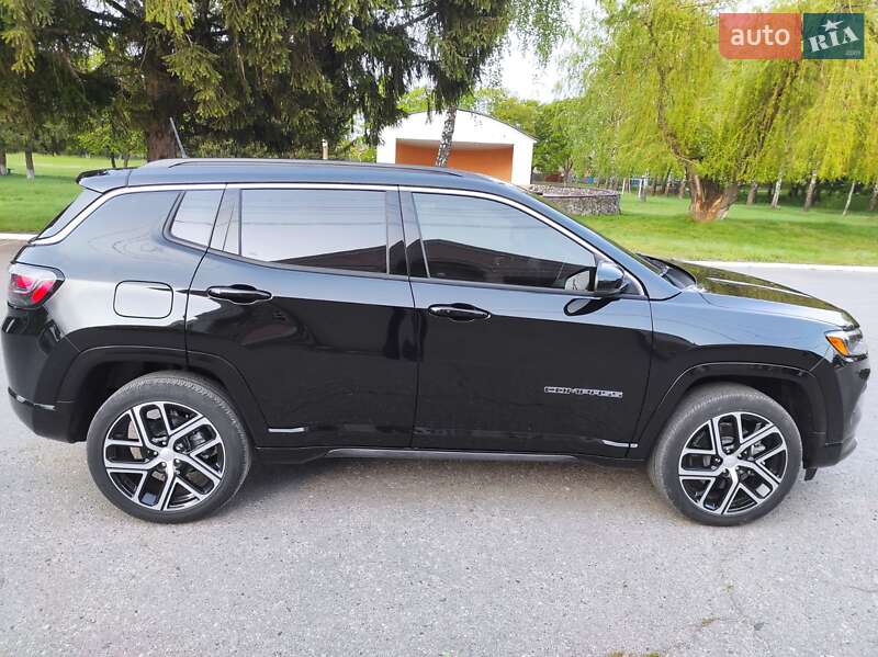 Внедорожник / Кроссовер Jeep Compass 2024 в Киеве