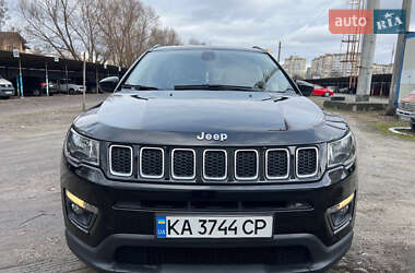 Внедорожник / Кроссовер Jeep Compass 2017 в Киеве
