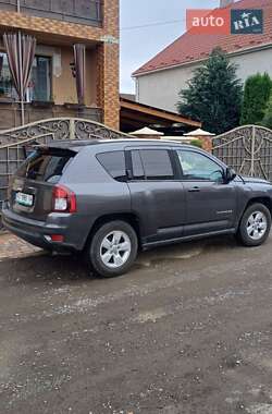 Внедорожник / Кроссовер Jeep Compass 2014 в Ужгороде