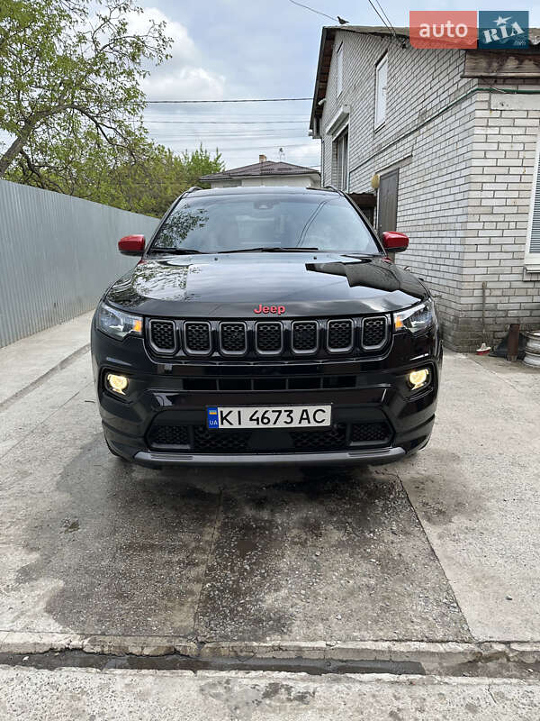 Внедорожник / Кроссовер Jeep Compass 2023 в 