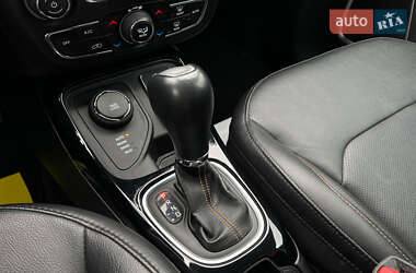 Внедорожник / Кроссовер Jeep Compass 2019 в 