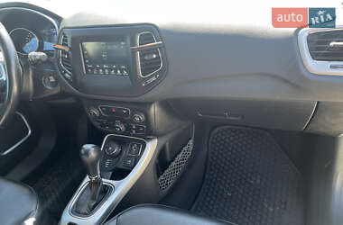Позашляховик / Кросовер Jeep Compass 2019 в 
