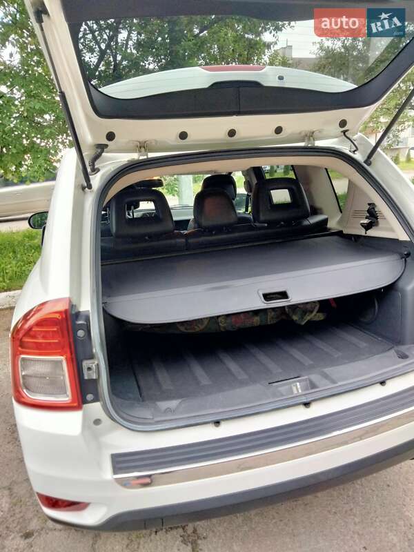 Позашляховик / Кросовер Jeep Compass 2011 в Золочеві