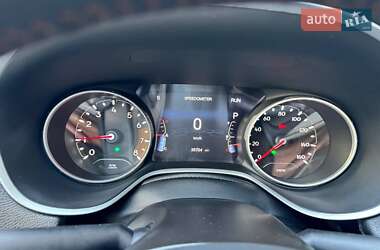 Внедорожник / Кроссовер Jeep Compass 2019 в 