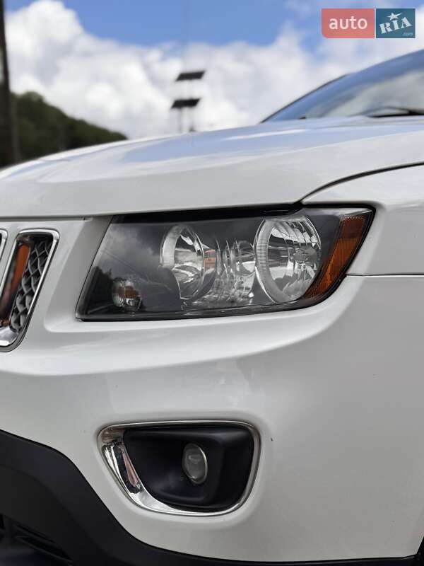 Внедорожник / Кроссовер Jeep Compass 2016 в Ивано-Франковске
