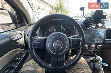 Позашляховик / Кросовер Jeep Compass 2011 в 