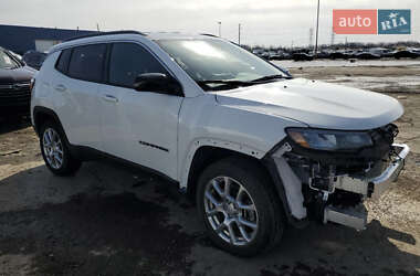 Позашляховик / Кросовер Jeep Compass 2024 в 