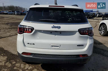 Позашляховик / Кросовер Jeep Compass 2024 в 