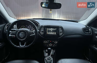 Внедорожник / Кроссовер Jeep Compass 2019 в 