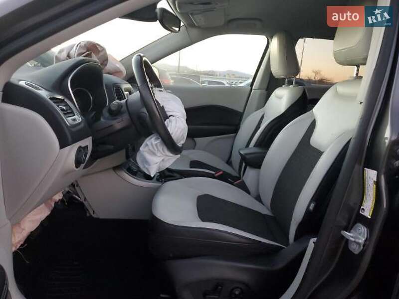 Внедорожник / Кроссовер Jeep Compass 2017 в Львове