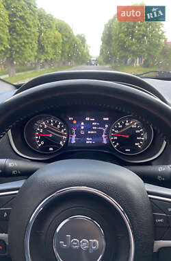 Внедорожник / Кроссовер Jeep Compass 2020 в 