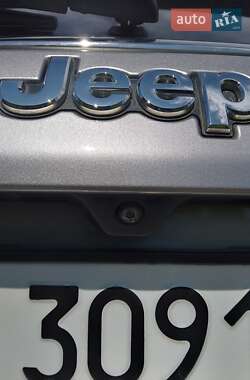 Позашляховик / Кросовер Jeep Compass 2021 в 
