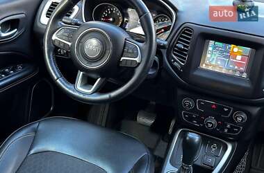 Внедорожник / Кроссовер Jeep Compass 2017 в 