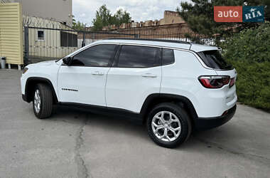 Позашляховик / Кросовер Jeep Compass 2024 в 