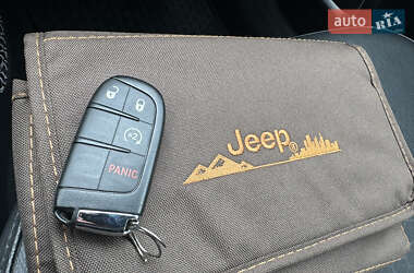 Позашляховик / Кросовер Jeep Compass 2018 в 
