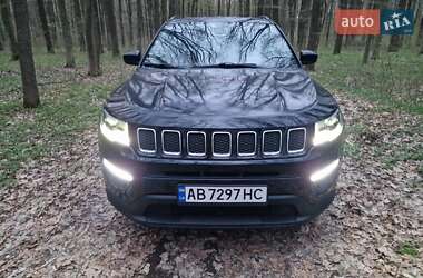 Внедорожник / Кроссовер Jeep Compass 2017 в 