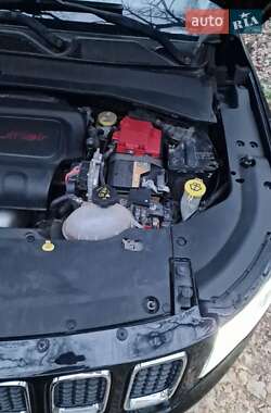 Внедорожник / Кроссовер Jeep Compass 2017 в 
