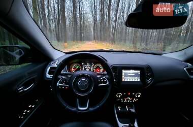 Внедорожник / Кроссовер Jeep Compass 2017 в 