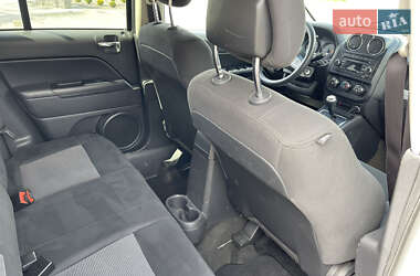 Внедорожник / Кроссовер Jeep Compass 2013 в 