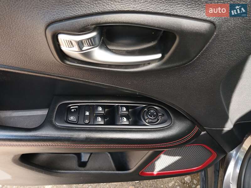 Внедорожник / Кроссовер Jeep Compass 2020 в Ивано-Франковске фото 27 Внедорожник / Кроссовер Jeep Compass 2020 в Ивано-Франковске