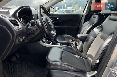 Внедорожник / Кроссовер Jeep Compass 2018 в 