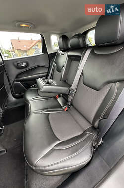 Внедорожник / Кроссовер Jeep Compass 2018 в 