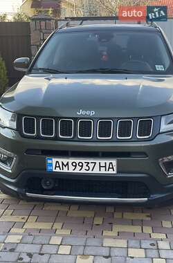 Внедорожник / Кроссовер Jeep Compass 2017 в 