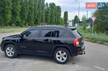 Позашляховик / Кросовер Jeep Compass 2012 в 