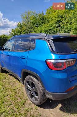 Внедорожник / Кроссовер Jeep Compass 2018 в 