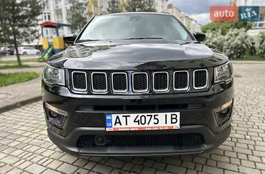 Внедорожник / Кроссовер Jeep Compass 2020 в 