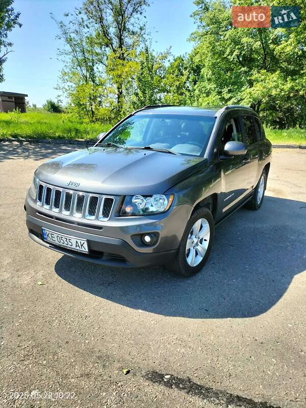 Внедорожник / Кроссовер Jeep Compass 2016 в Каменском