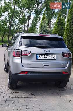 Внедорожник / Кроссовер Jeep Compass 2022 в 