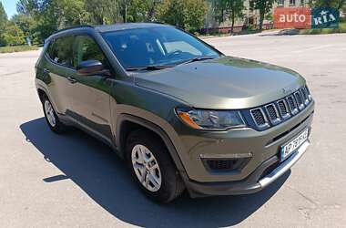 Внедорожник / Кроссовер Jeep Compass 2017 в 