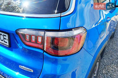 Внедорожник / Кроссовер Jeep Compass 2017 в 