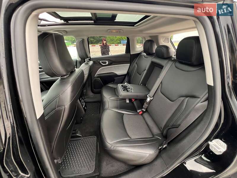 Внедорожник / Кроссовер Jeep Compass 2022 в Киеве