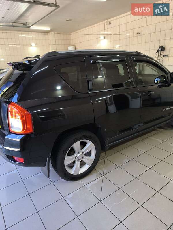 Позашляховик / Кросовер Jeep Compass 2016 в Запоріжжі
