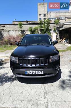Внедорожник / Кроссовер Jeep Compass 2016 в Запорожье