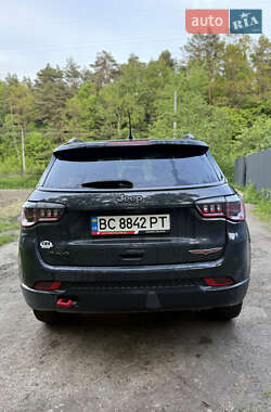 Внедорожник / Кроссовер Jeep Compass 2017 в 