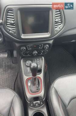 Внедорожник / Кроссовер Jeep Compass 2021 в 